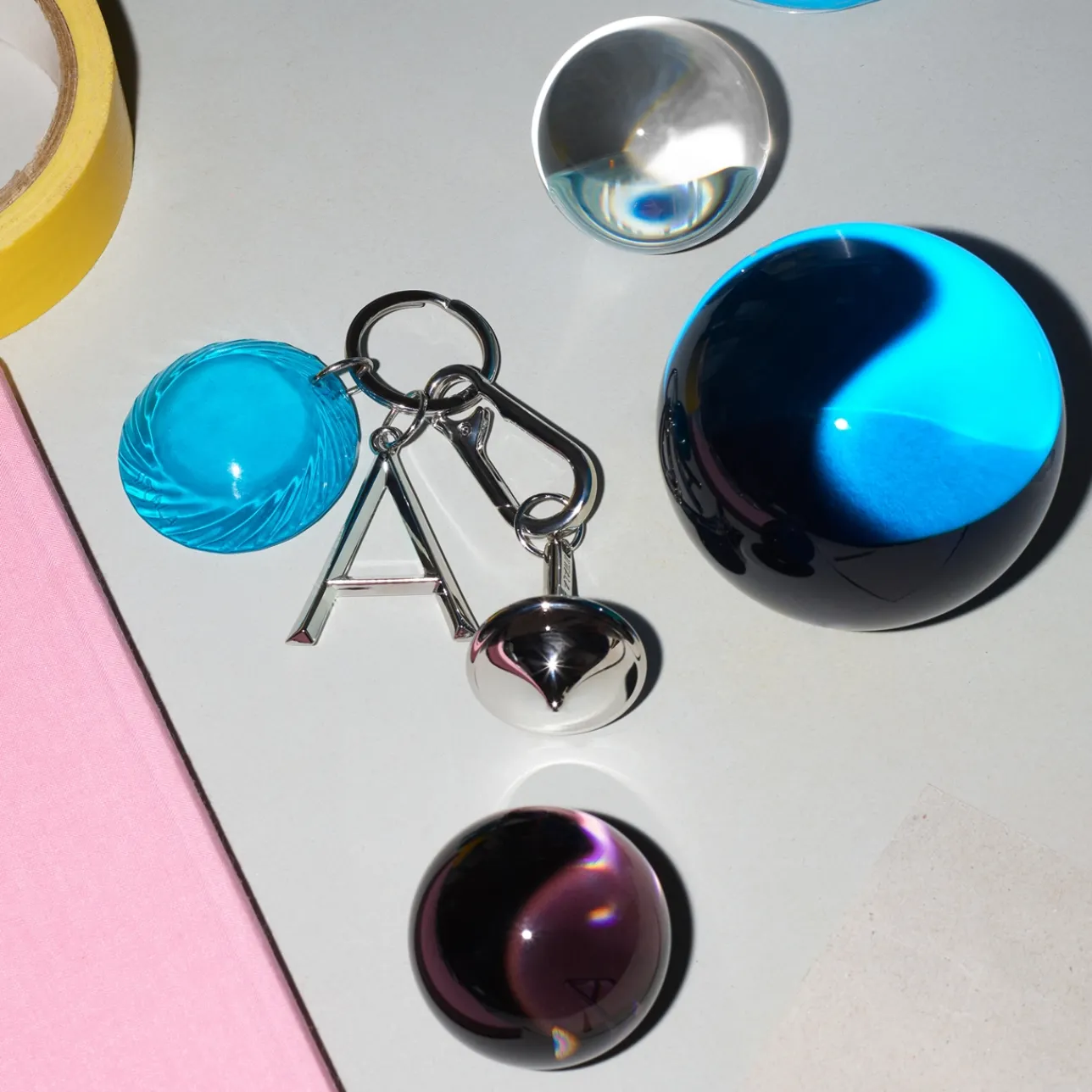 Glasdekoration|Accessoarer*IITTALA Glassfär 5cm elektrisk blå