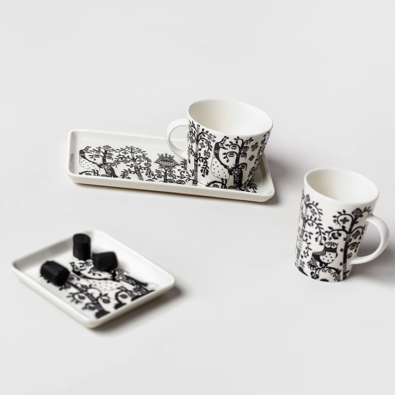 Tallrikar*IITTALA Tallrik kvadrat 12x12cm Svart