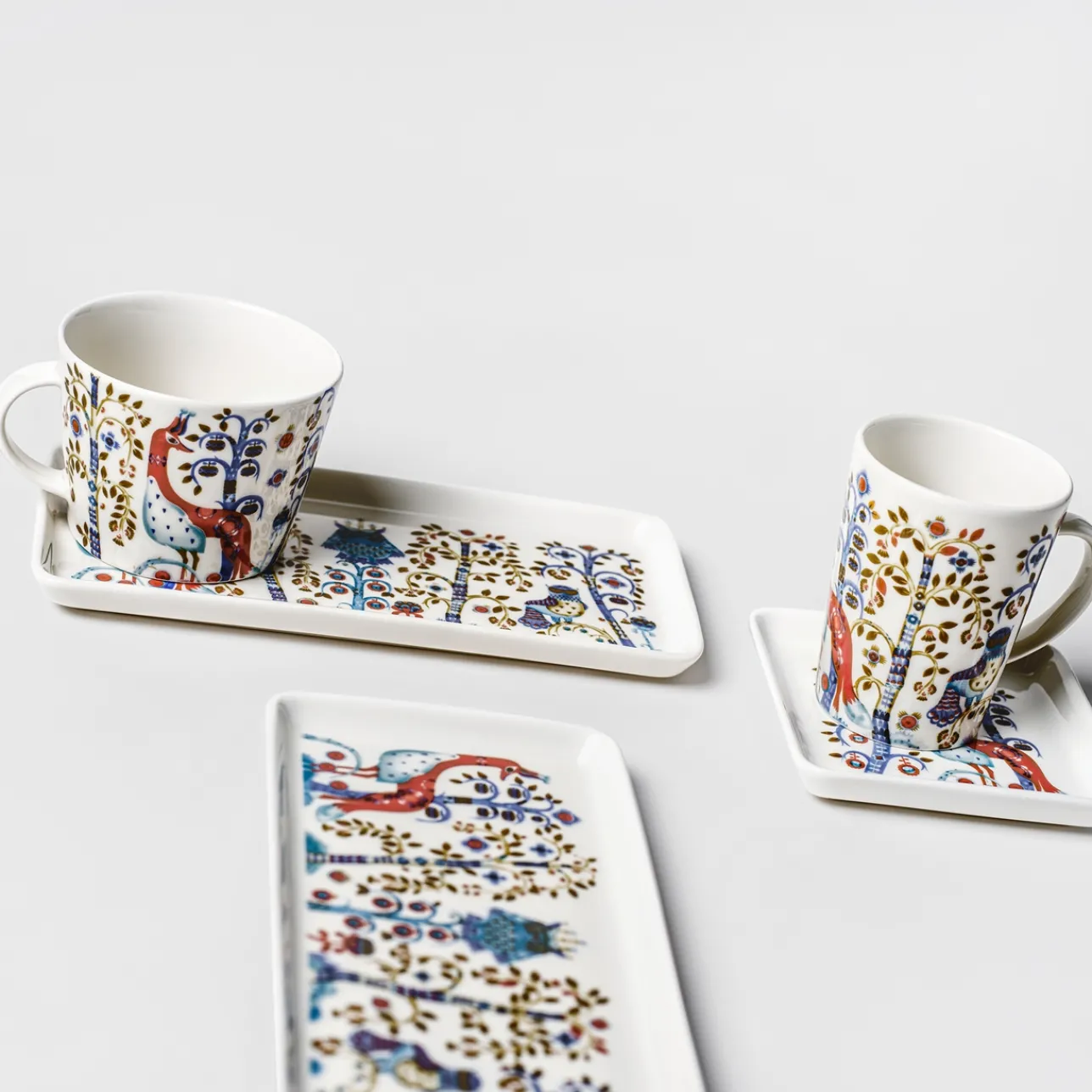 Tallrikar*IITTALA Tallrik kvadrat 12x12cm vit Blandad färg